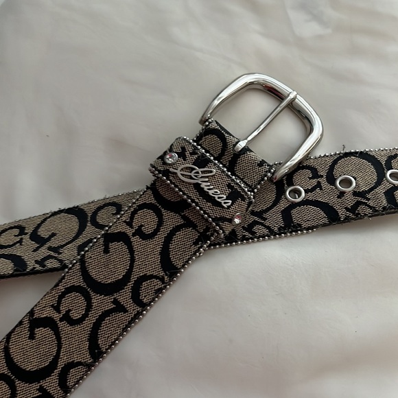Guess belt large, 43” long - Picture 2 of 9